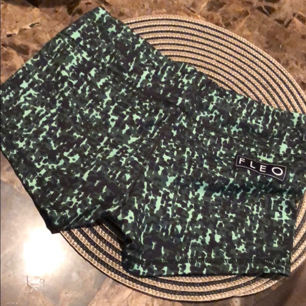 Fleo shorts